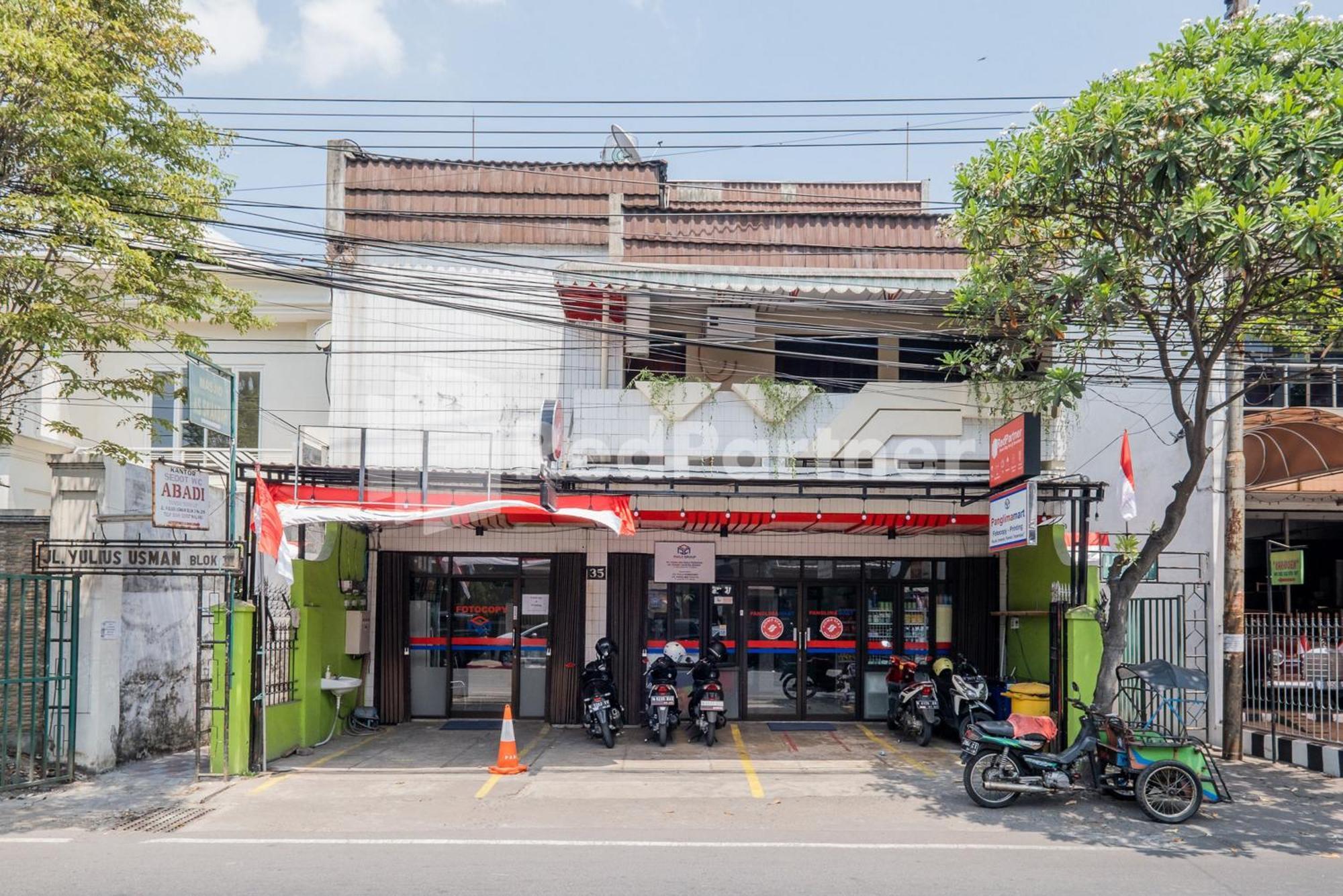 Swun Stay Inn At Sawahan Mitra Reddoorz マラン エクステリア 写真