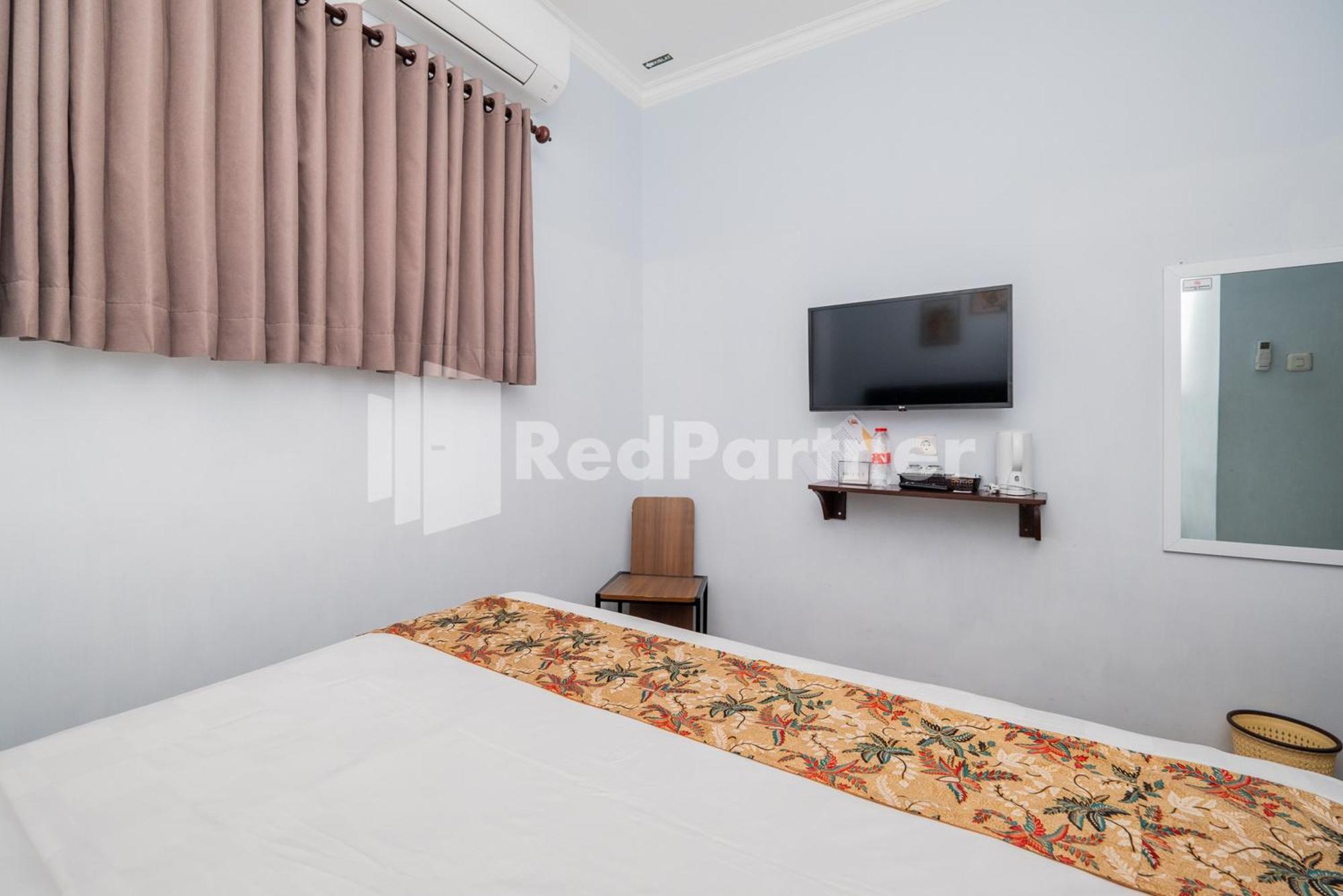Swun Stay Inn At Sawahan Mitra Reddoorz マラン エクステリア 写真
